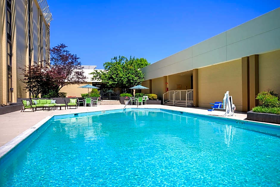 Holiday Inn Roanoke - Tanglewood Route 419 & I 581 By IHG