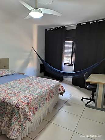 Hostap de frente com sacada