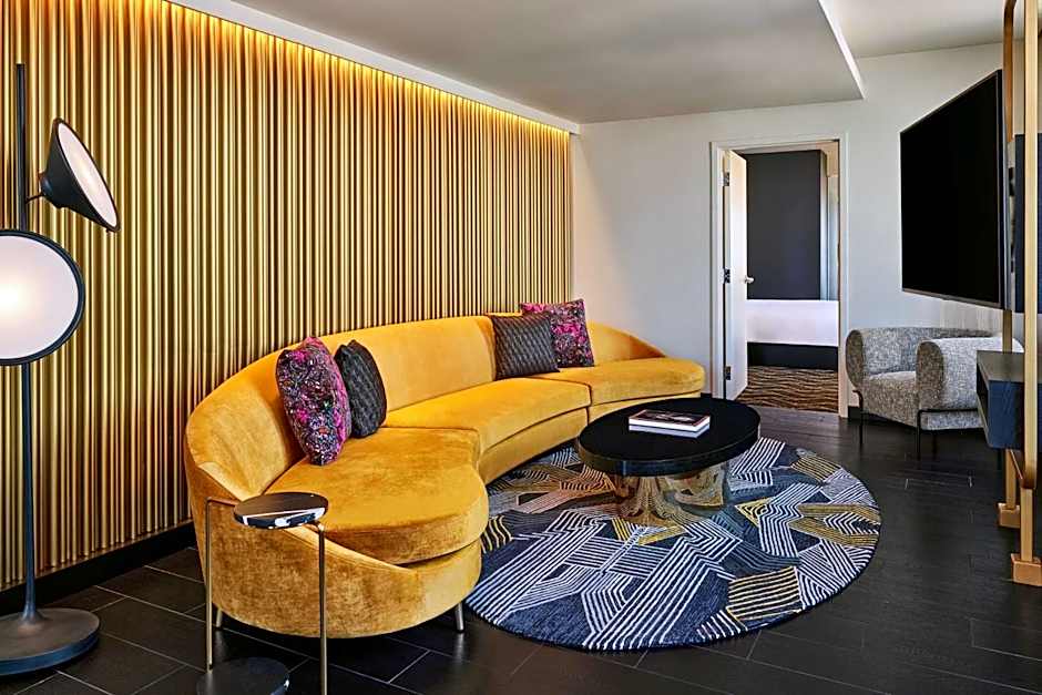 W Hotel Minneapolis The Foshay
