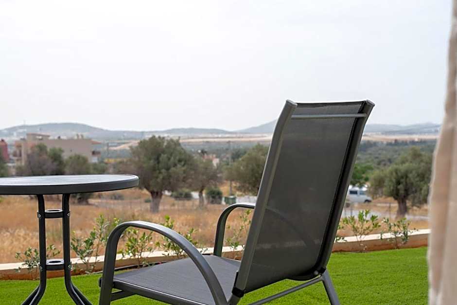 ALPHA APARTMENTS Free Shuttle from and to the Airport