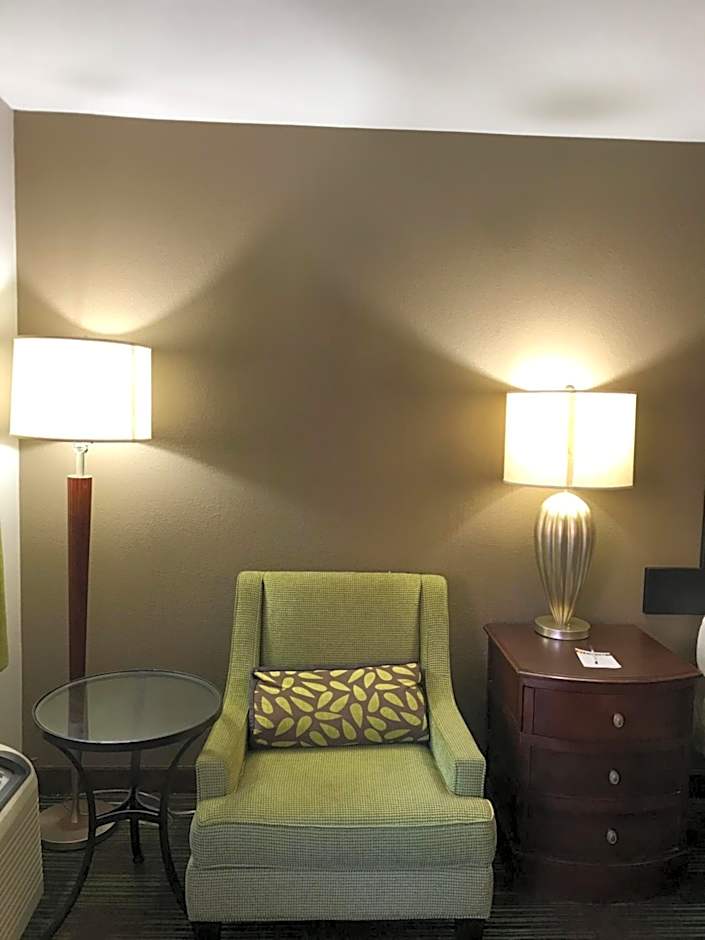 Super 8 by Wyndham Oxford