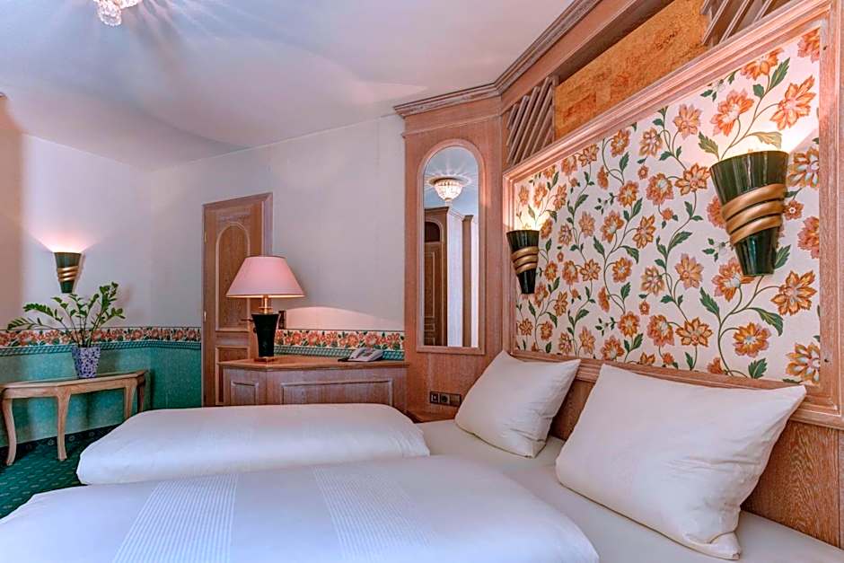 Centro Hotel Stern, Trademark Collection by Wyndham