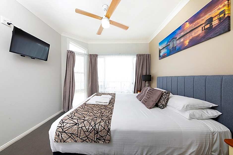 Meridian Beachside Apartments