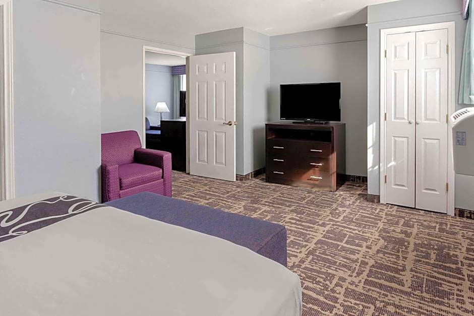 La Quinta Inn & Suites by Wyndham Kerrville