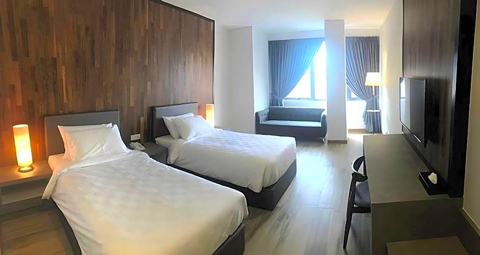 Frame Hotel