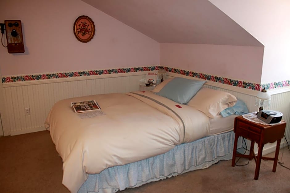 Woodrow House Bed & Breakfast