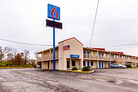 Motel 6-Mount Vernon, IL