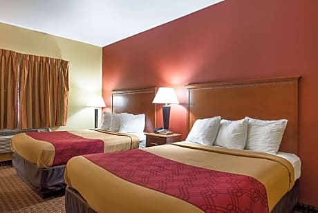 Queen Room with Two Queen Beds - Non-Smoking