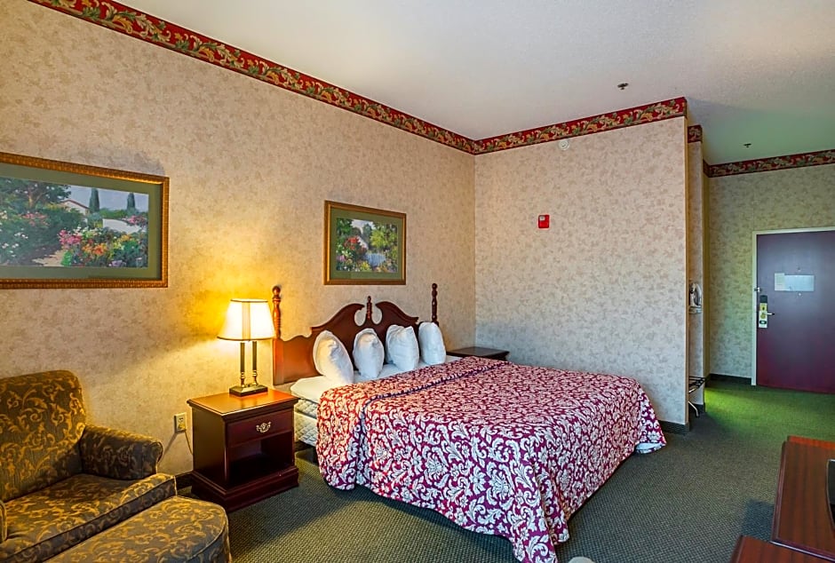 FairBridge Inn Express Whitley City