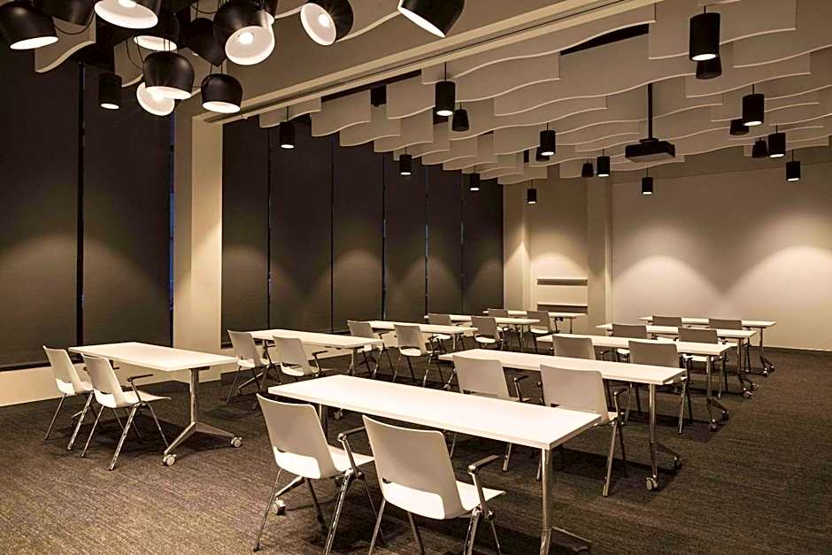 Radisson Red Minneapolis Downtown