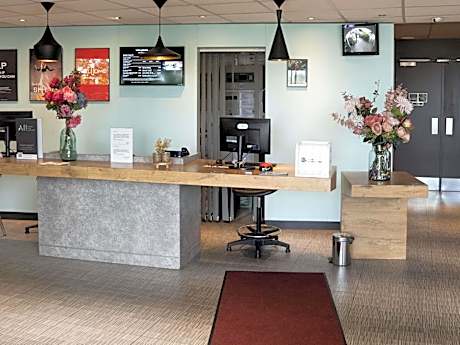 ibis Saint-Denis Stade Ouest