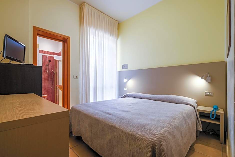 Hotel Thea