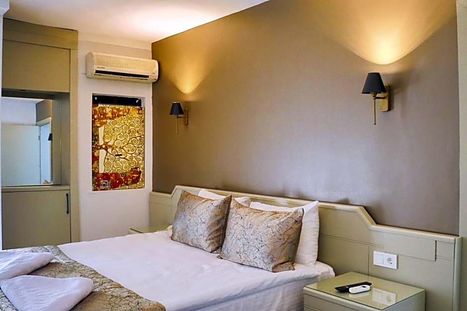 Foto 1 di 13 di 1 Double Bed or 2 Beds