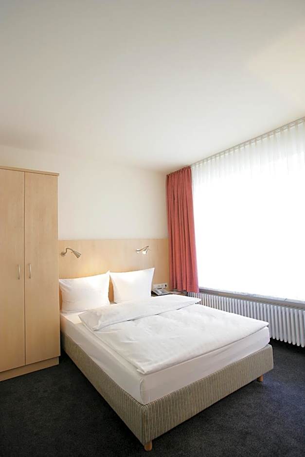 Top Hotel Senator Munich