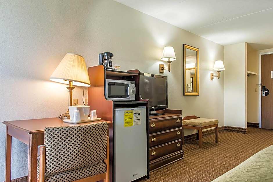 Rodeway Inn Brookville