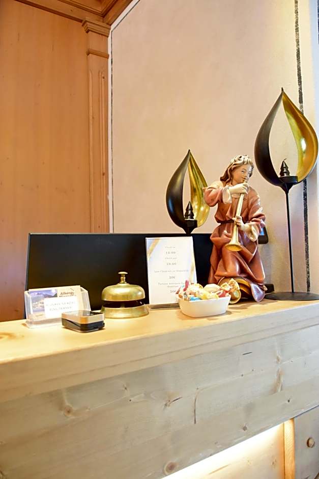 Albergo Miravalle-Tre Cime Views