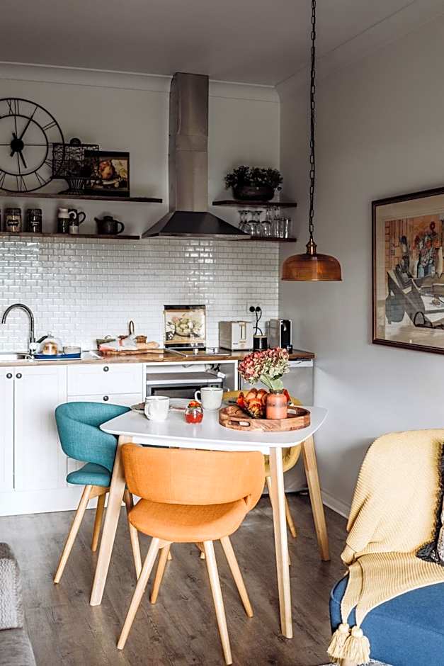 Green Gables B&B Waterfront Apartment or Garden Studio