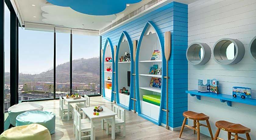 Holiday Inn & Suites Si Racha Laemchabang By IHG