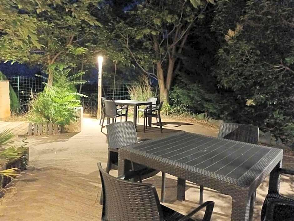 Hotel El Comendador Anon – Añón de Moncayo, IA