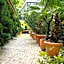 THE GATE GARDEN Hotel