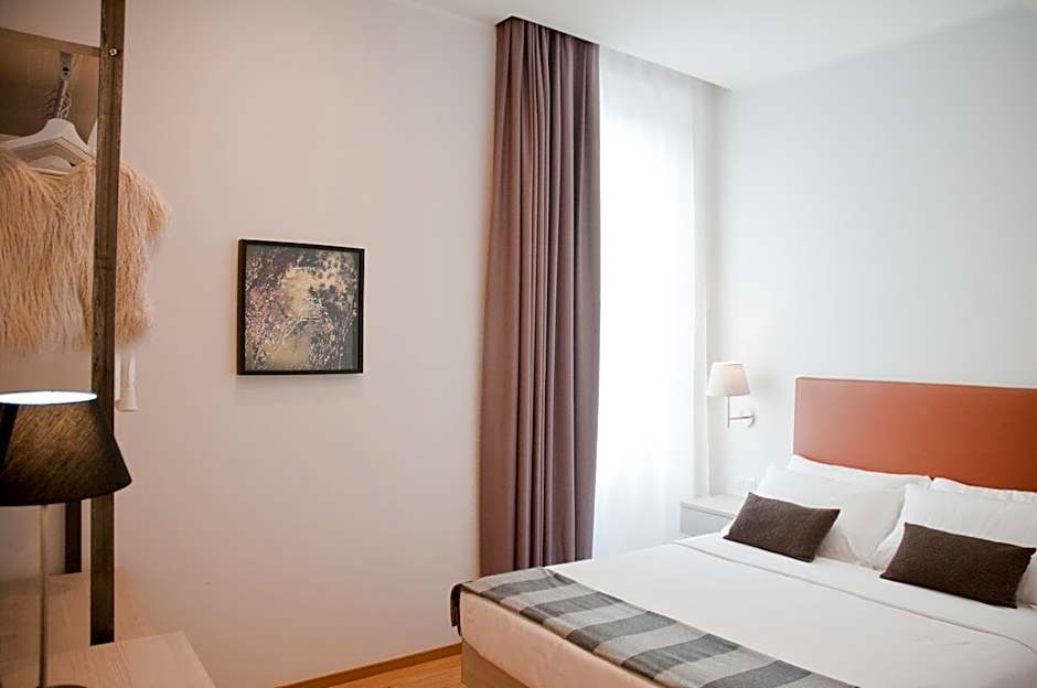 Giuturna Boutique Hotel