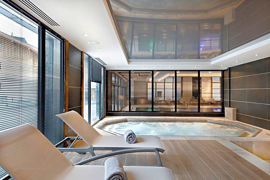 MGM Hôtels & Résidences - Hôtel Les Suites d'Alexane