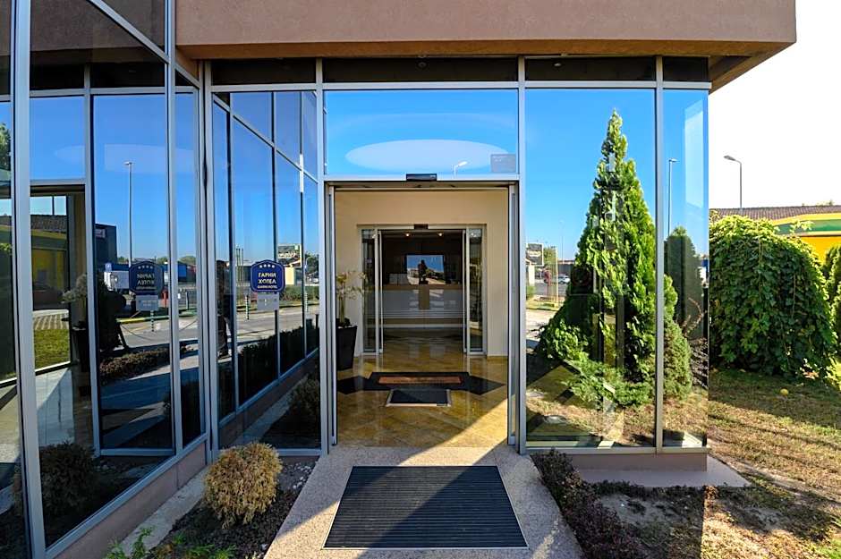 Euro Garni Hotel