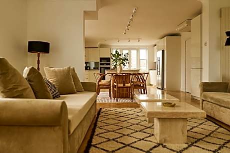 Europa House Apartments