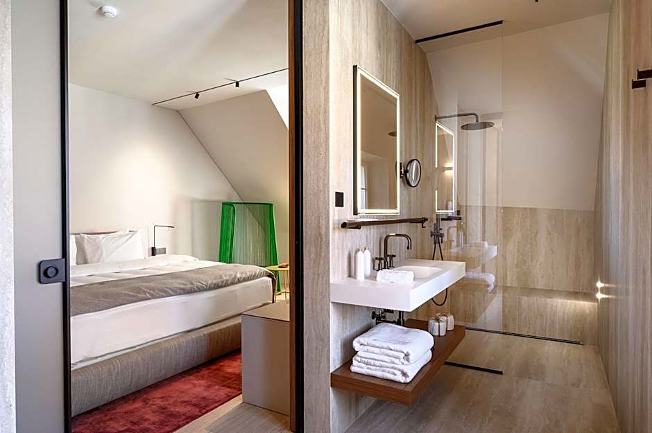 Zlata Ladjica Boutique Hotel