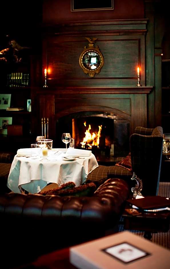 Treetops Lodge & Estate