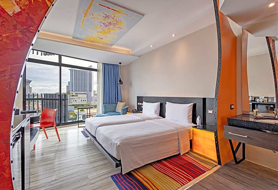 Photo 1 of 4 of Deluxe 2 Twin Beds
