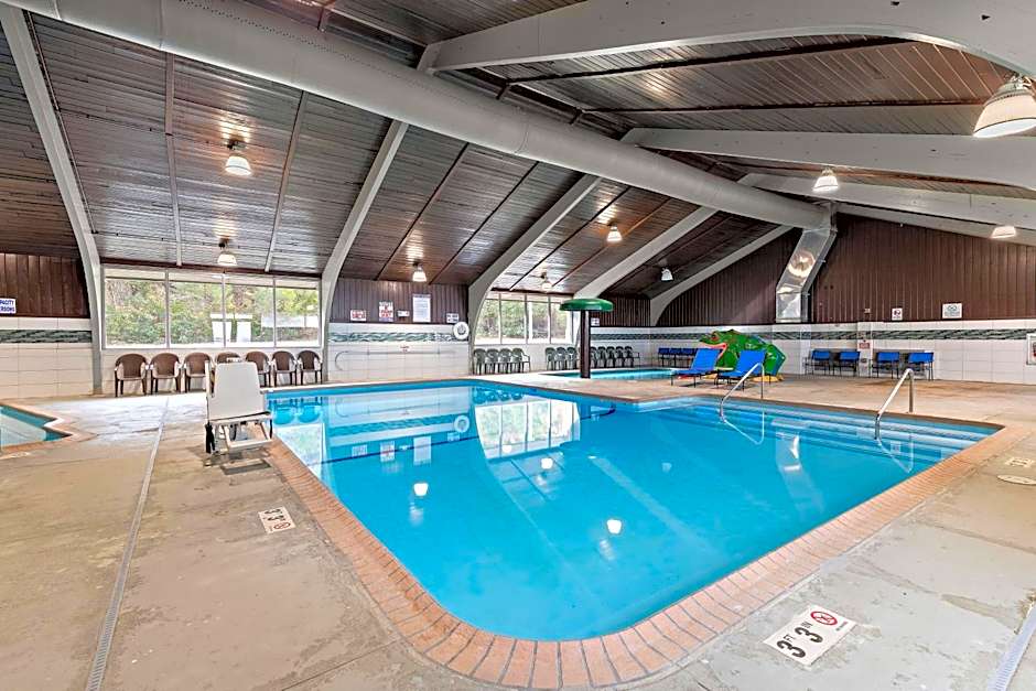 AmericInn by Wyndham Rochester Near Mayo Clinic