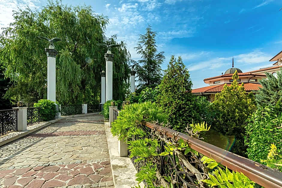 Helena Park - Ultra All Inclusive