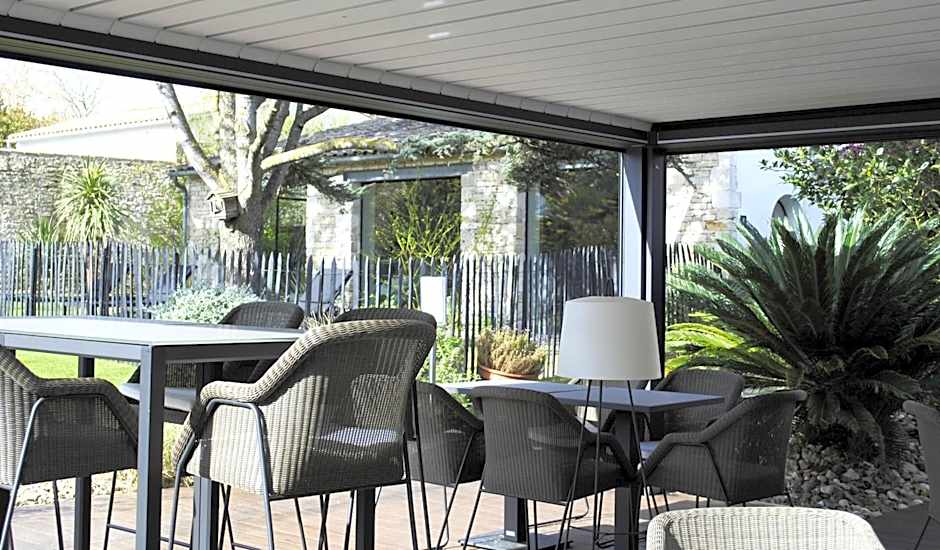 Le Clos Saint-Martin Hôtel & Spa