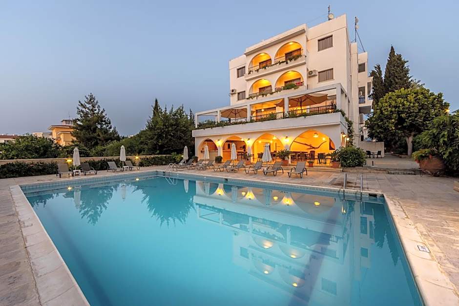 Stephanos Hotel Apartments