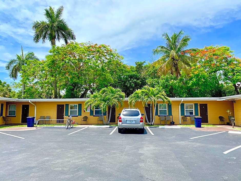Glades Motel - Naples