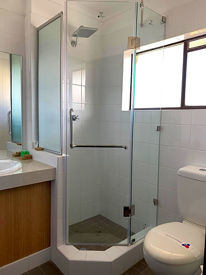 Mariners on the Waterfront