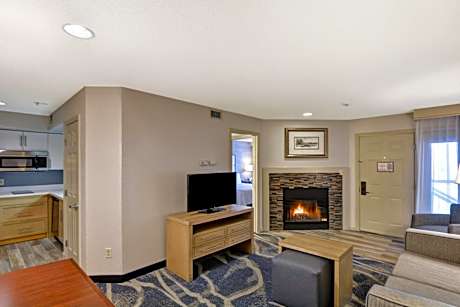Homewood Suites By Hilton Hartford/Windsor Locks