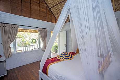 Deluxe One-Bedroom Bungalow