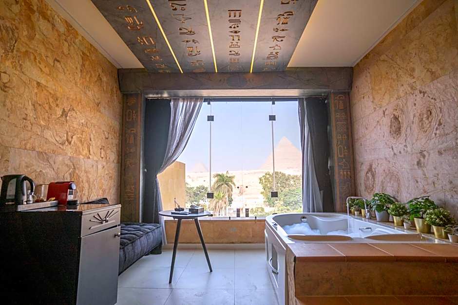 Great Pyramid Inn
