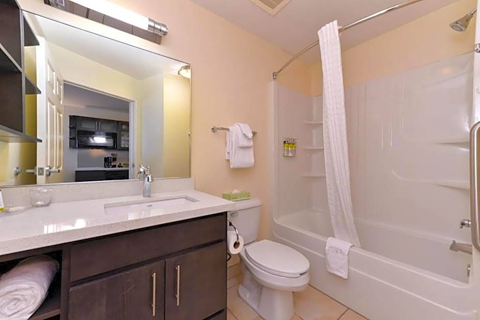 Candlewood Suites Bloomington-Normal By IHG