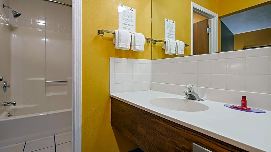 SureStay Hotel by Best Western Greenville