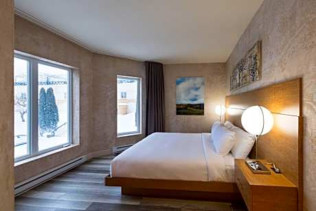 Zen suite with 1 King bed and sofa bed