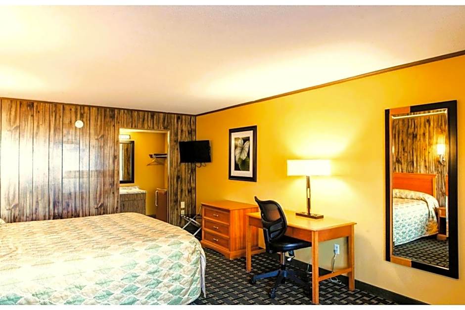 Tennessee Mountain Lodge Riverside by OYO