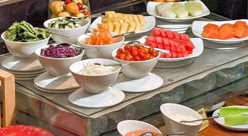 MaxOne Hotels Premier Melawai