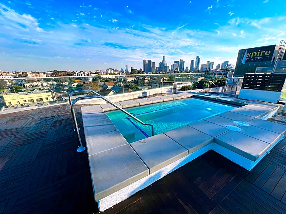 Downtown Los Angeles Skyline balcony view Modern Penthouse