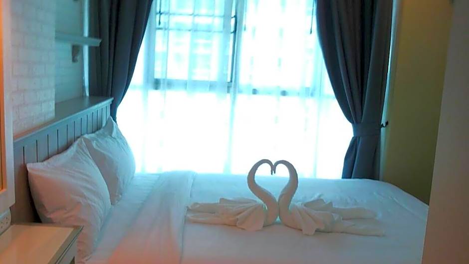 Lumpini Parkbeach Pattaya Pool View