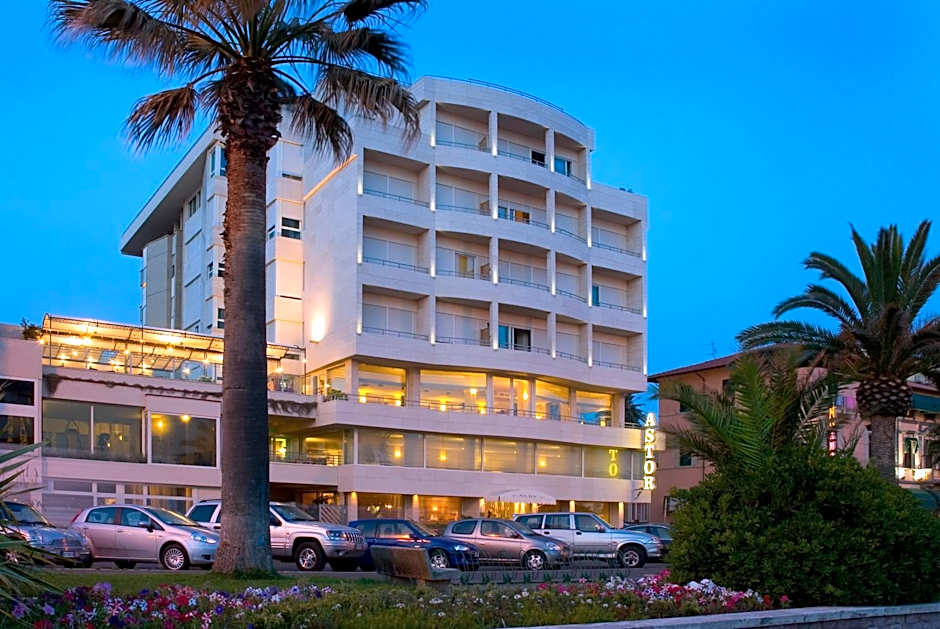 Hotel Sina Astor
