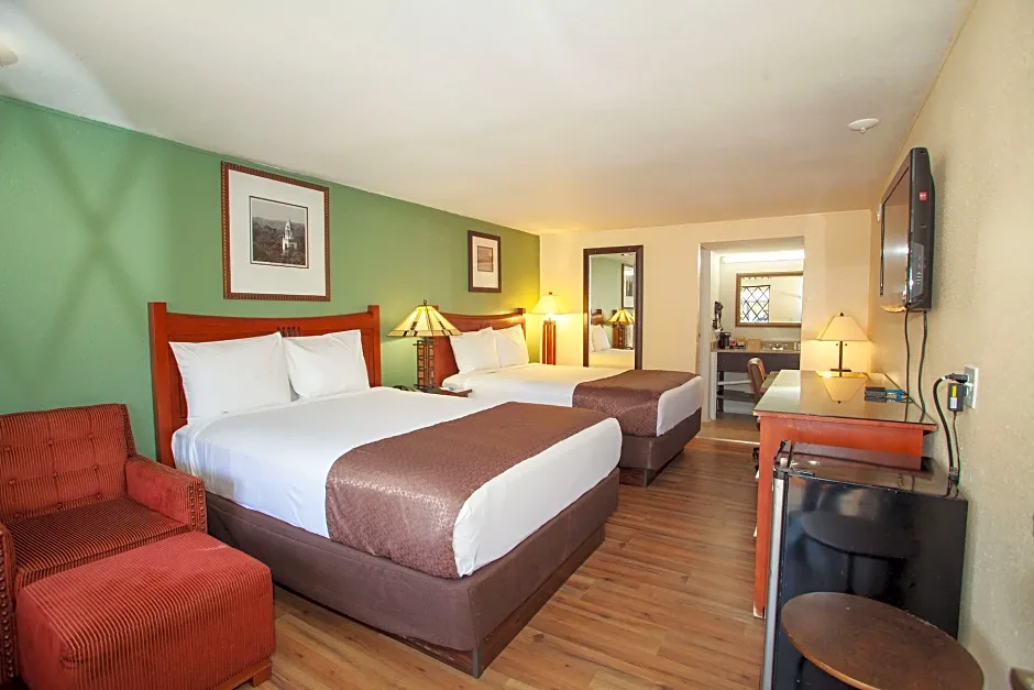 Travelodge by Wyndham Macon West