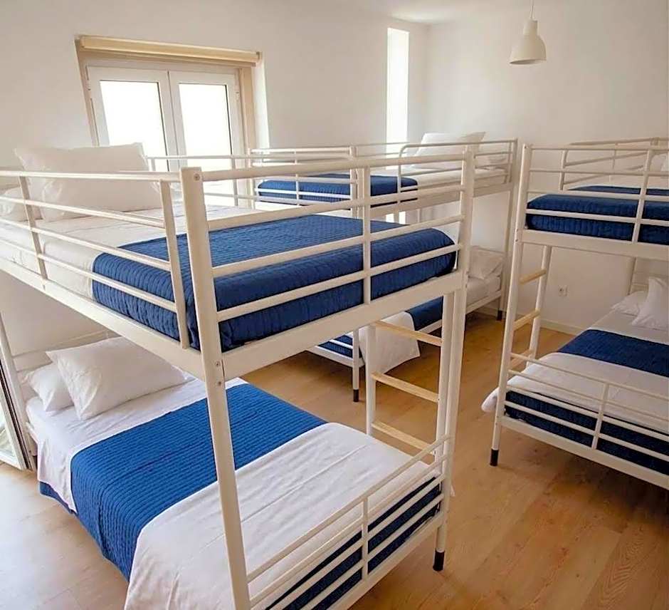 70's Hostel